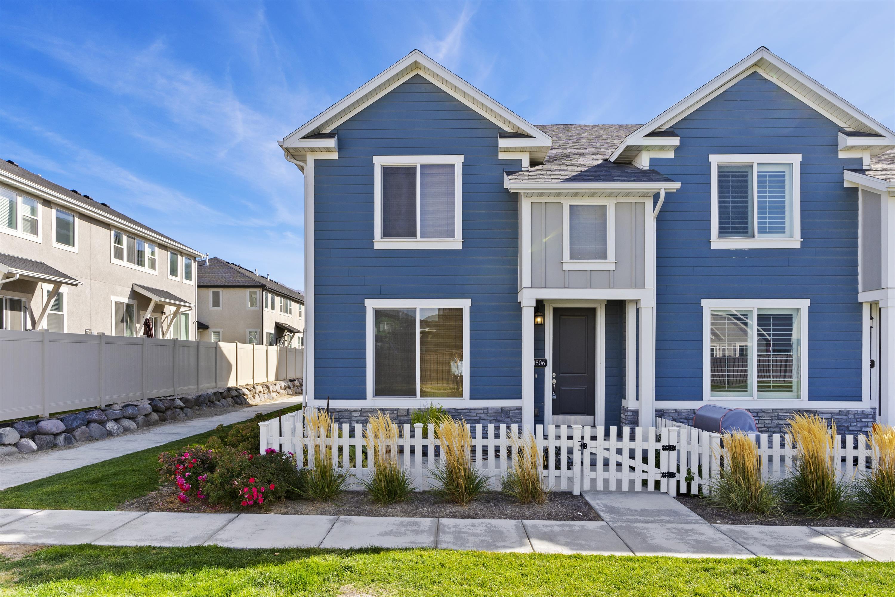 14806 Queens Garden Lane
